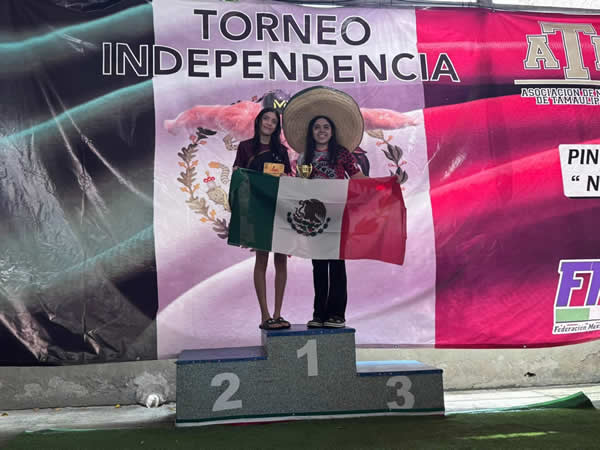Participó Equipo de Natación Dragones IMD en Torneo de Independencia