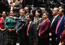 Ratifican a César Vives como titular de la Unidad de Crédito y de Asuntos Internacionales de Hacienda