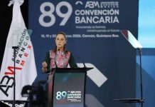 Pagos en casetas y gasolineras serán 100% digitales antes de fin de año, anuncia Sheinbaum ante banqueros