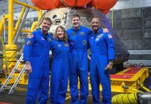 Sonrientes y con Integrity: Así lucen los 4 astronautas un día después de su regreso a la Tierra