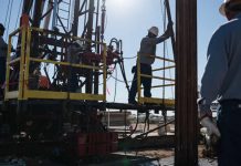 Tregua en Medio Oriente hunde precios del petróleo