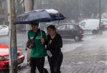 Ciclones ‘acechan’ costas de México: Conagua vigila 2 zonas de baja presión en el Golfo y el Pacífico