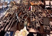 Interceptan arsenal rumbo a México: Había rifles Barrett