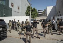 Ernesto ‘N’, exgobernador de BC acusado de huachicol fiscal, es trasladado a la CDMX
