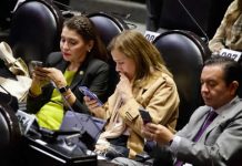 ¿Aún no registras tu celular? Vence el 15 de septiembre plazo para vincular a CURP los terminados en 2