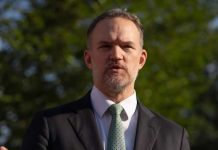 EU advierte a Canadá sobre aranceles adicionales y prohibiciones de importación